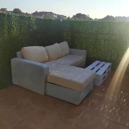 Housedenz ゲストハウス