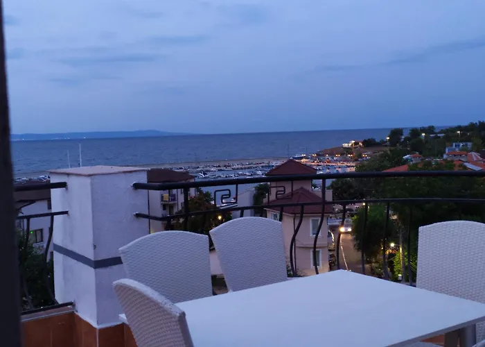 Housedenz Chernomorets