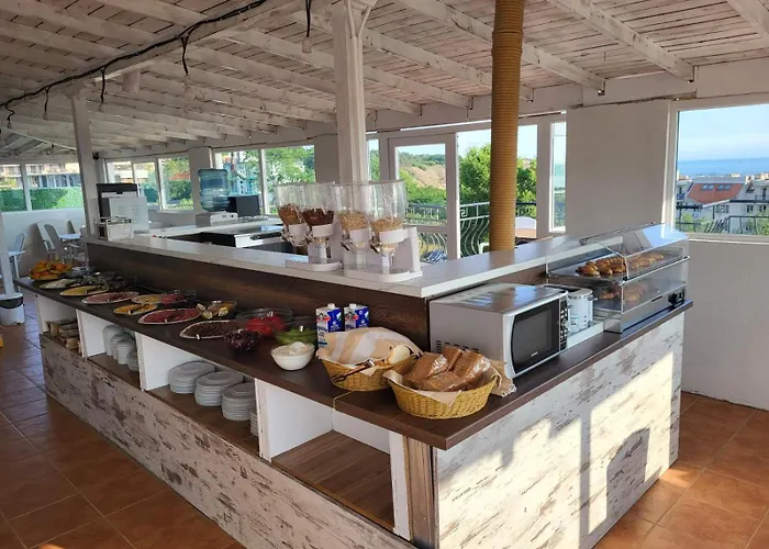 Guest house Housedenz