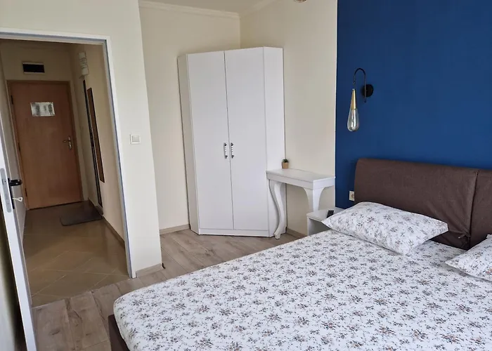 Housedenz 3* Chernomorets