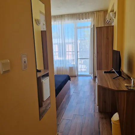 Housedenz بيت ضيافة 3*