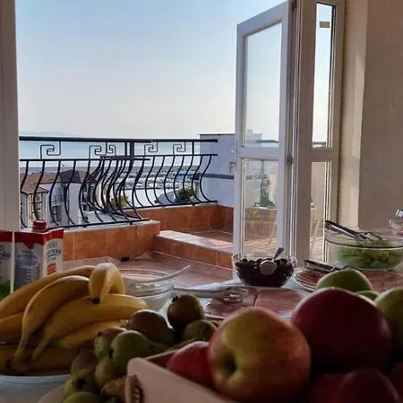 بيت ضيافة Housedenz 3*