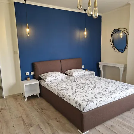 بيت ضيافة Housedenz تشيرنوموريتس