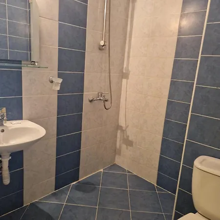 Housedenz 3*