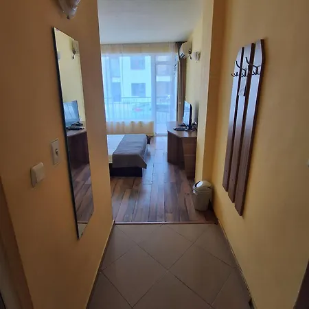 Housedenz Czernomorec