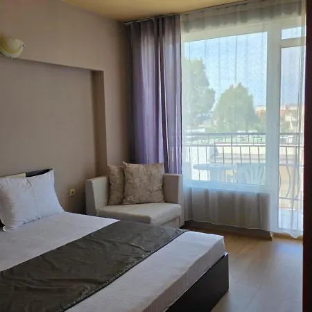 Housedenz Pensiune Cernomoreț