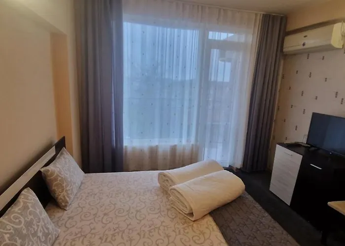 Housedenz 3* Черноморец