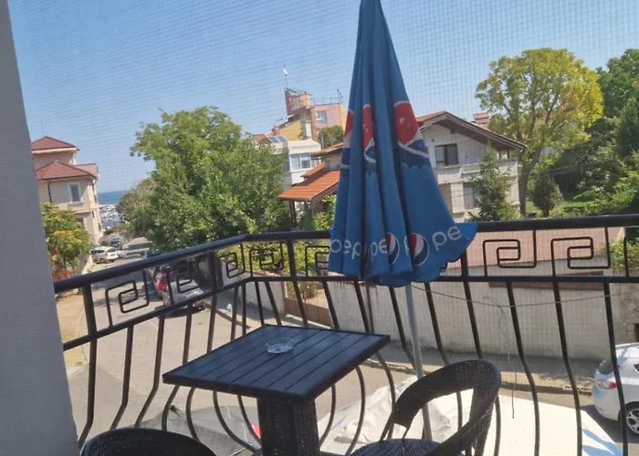 Housedenz 3* Черноморец